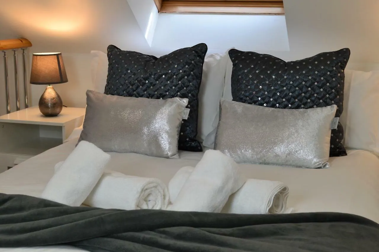 Epicsa - Family & Corporate Stay Mews Apartments With Free Parking CBG Royaume-Uni