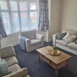  Appartement Lovely Residential 2 Bed