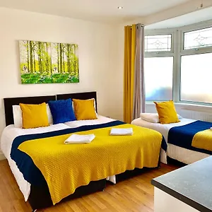  Appartement London Apartments, Private Bathrooms And Parking